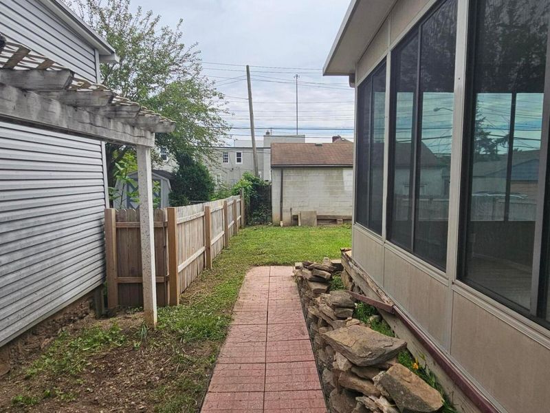 795 Campbell Avenue, Columbus, OH 43222 Photo 17