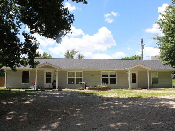 500 Oak Leaf Lane, Mokane, MO 65059