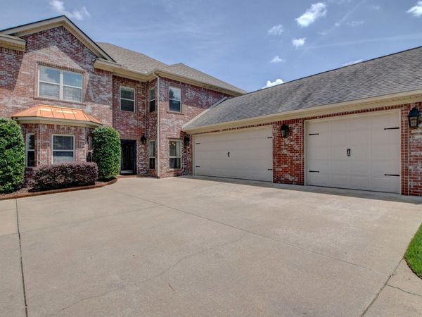 112 Navajo Trail, Maumelle, AR 72113