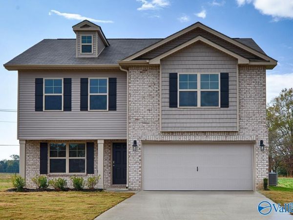 3005 Fountainview Circle, Hartselle, AL 35640
