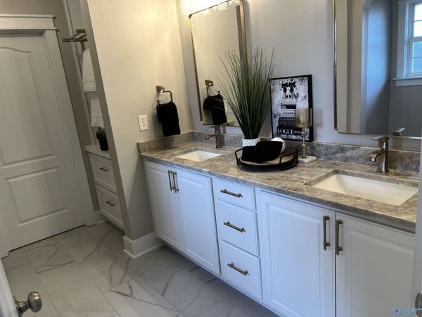 28069 Odie Scott Drive, Ardmore, AL 35739