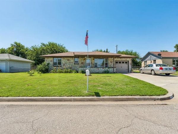 701 Thompson Drive, El Reno, OK 73036
