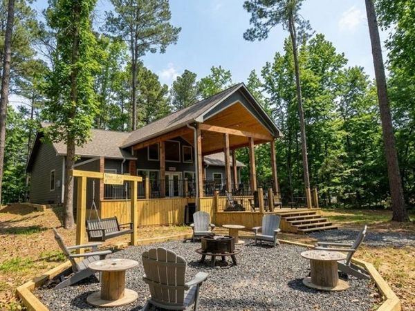 915 Riverview Road, Smithville, OK 74957