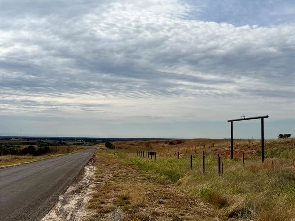 203128 E 780 Road, Leedey, OK 73654