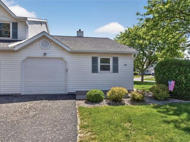31 Chestnut Court , Unit D, Hilton, NY 14468
