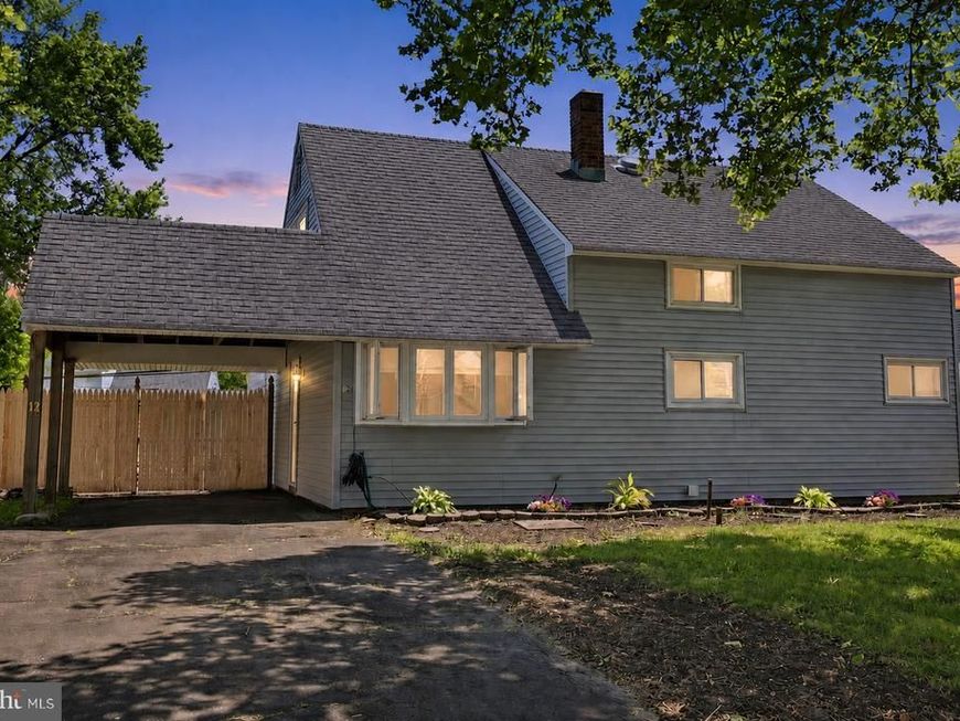 12 Hickory Lane, Levittown, PA 19055 Main Photo