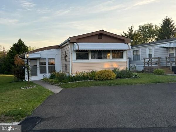 7 WOODSBLUFF RUN , NORTH WALES, PA 19454