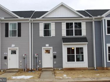 644 N COLLEGE STREET , CARLISLE, PA 17013