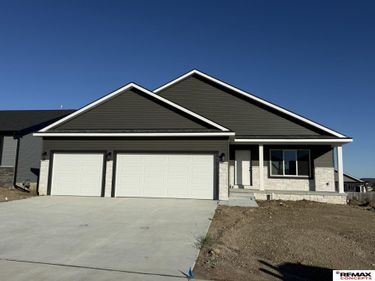6910 N 8th Street, Lincoln, NE 68521