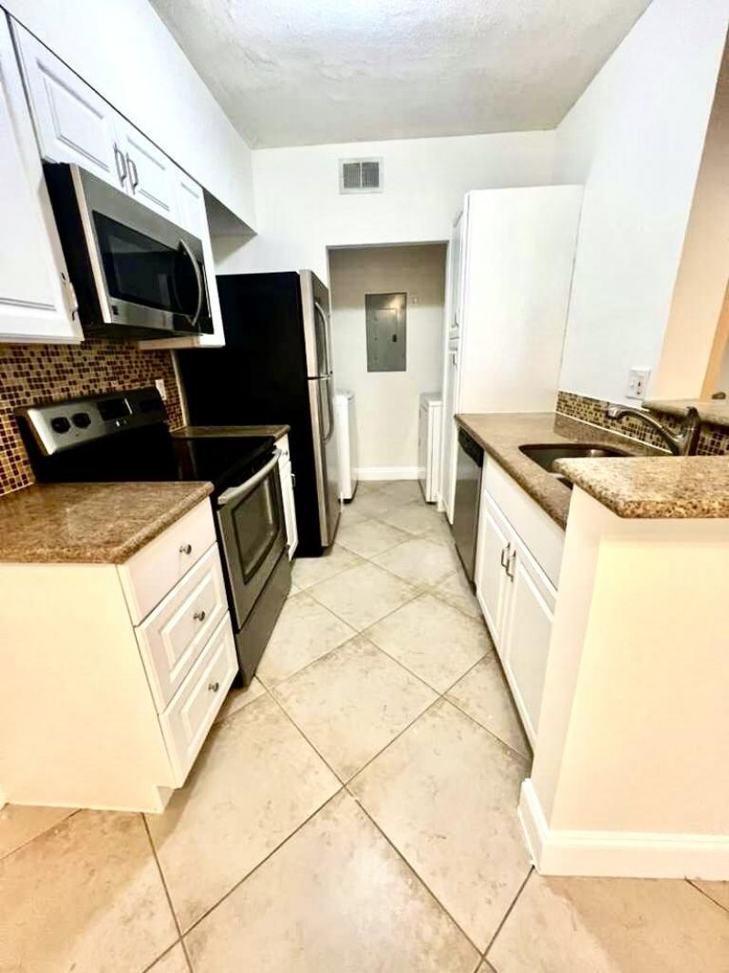 10354 Fox Trail Road S, Unit 1501, West Palm Beach, FL 33411 Photo