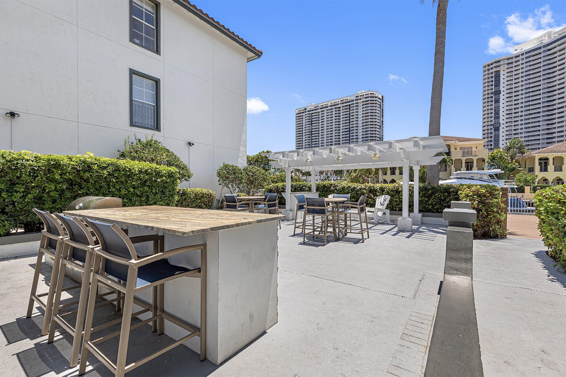 17900 NE 31st Court, Unit 3201, Aventura, FL 33160 Photo