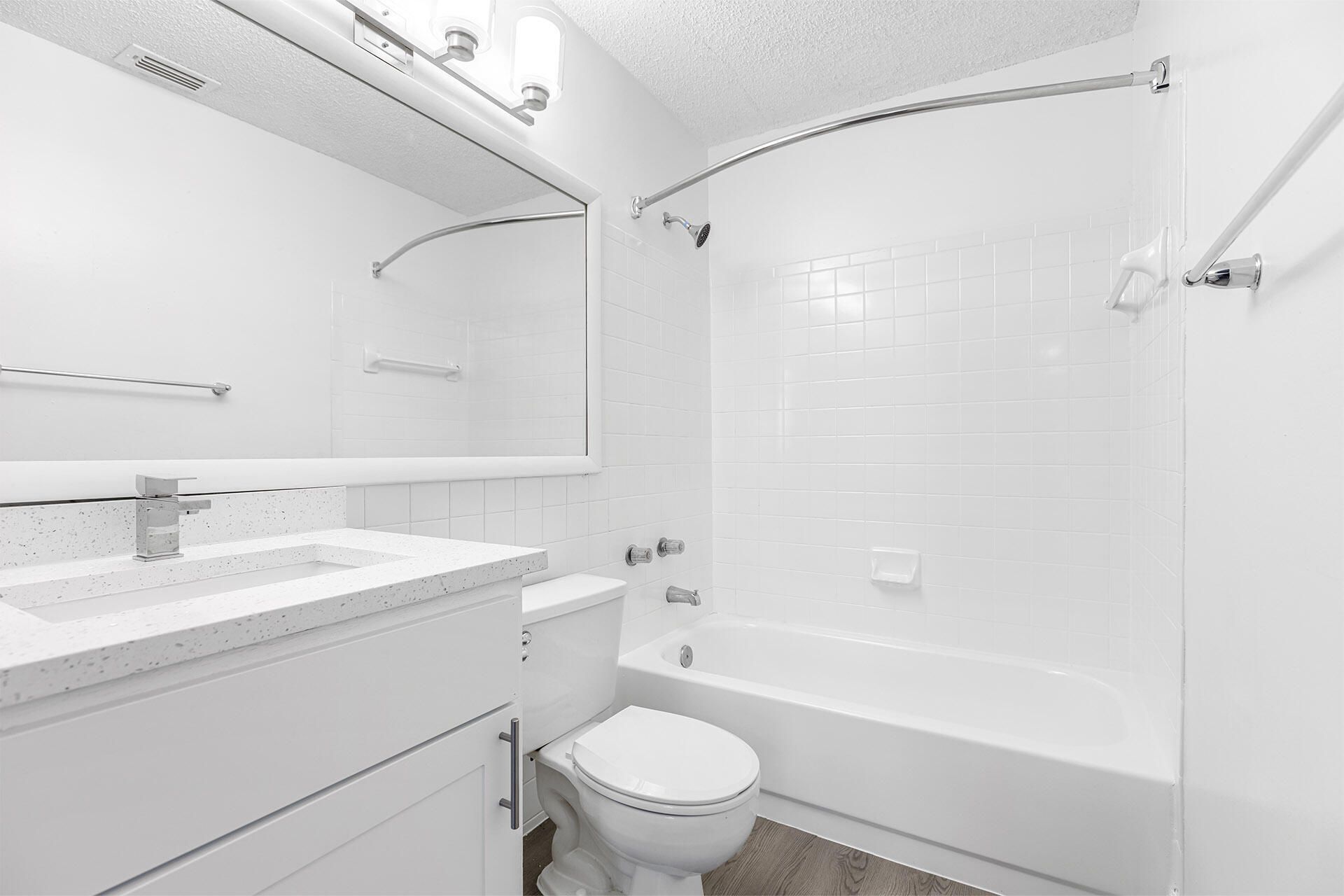 17900 NE 31st Court, Unit 3201, Aventura, FL 33160 Photo