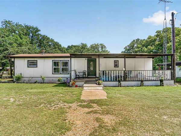 916 Fawn, Granbury, TX 76049