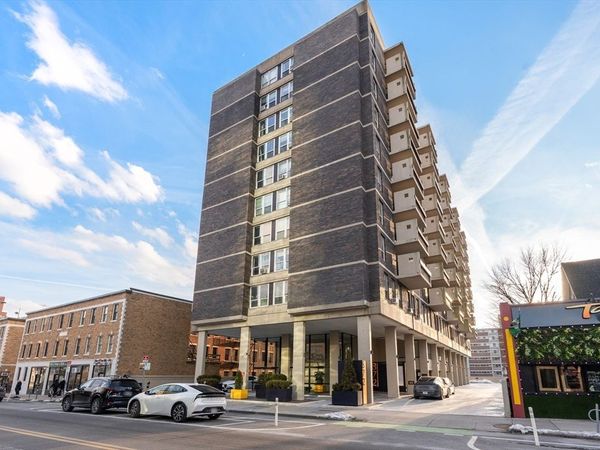 872 Massachusetts Avenue, Unit 303, Cambridge, MA 02139