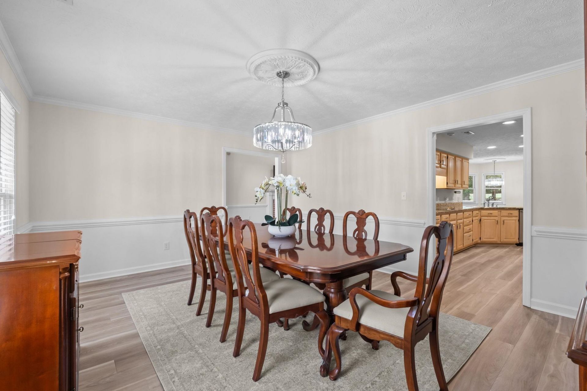 4015 River Hills Dr.  Photo 11
