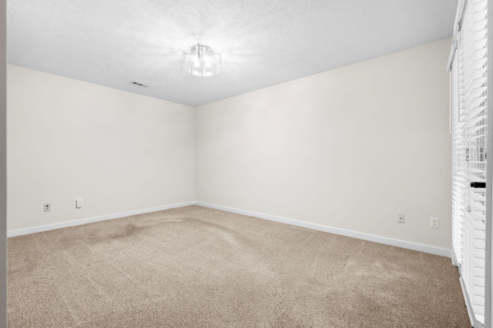 4015 River Hills Dr.  Photo 30