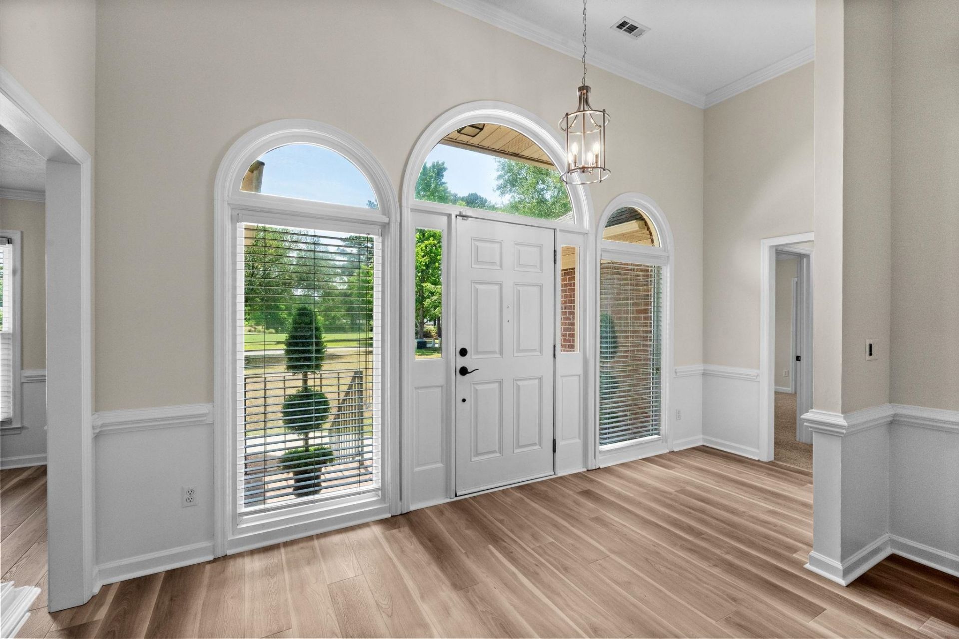 4015 River Hills Dr.  Photo 8