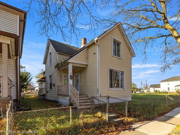 28 E James Street , River Rouge, MI 48218