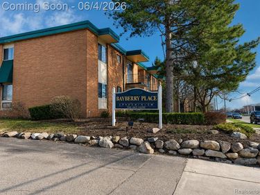 1880 Axtell Drive, Troy, MI 48084