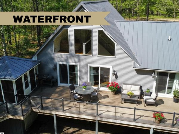 4611 Teaberry Lane, Farwell, MI 48622