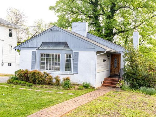 432 N Market ST , Salem, VA 24153