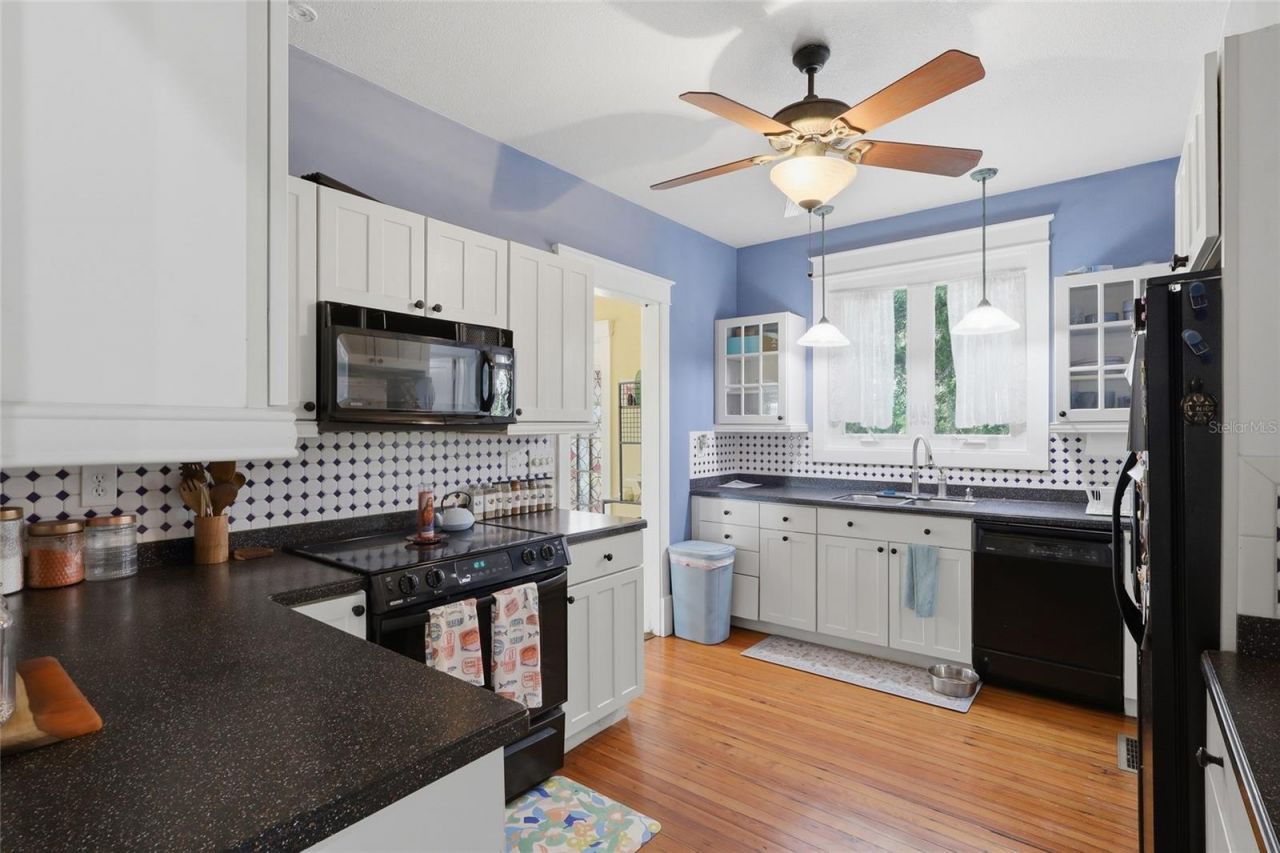8115 N 37th Street , Tampa, FL 33604 Photo