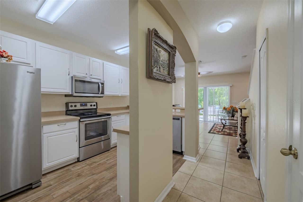 15911 Fishhawk View Drive , Lithia, FL 33547 Photo