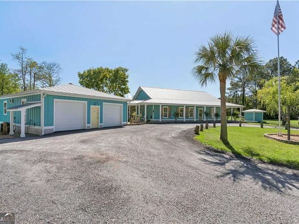 6370 Dover Bluff Road, Waverly, GA 31565