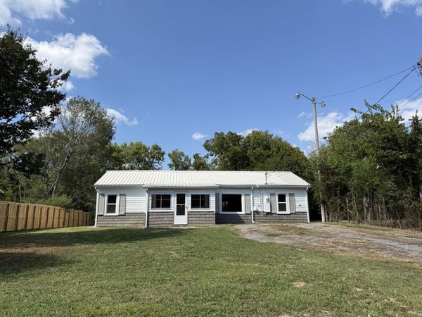 165 County Road 900 , Etowah, TN 37331