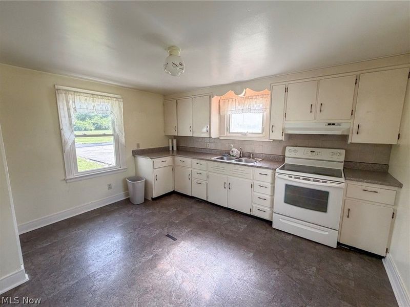 4453 Herner County Line Road, Southington, OH 44470 Photo 7