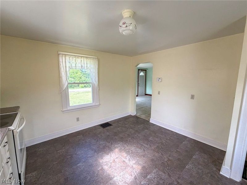 4453 Herner County Line Road, Southington, OH 44470 Photo 8