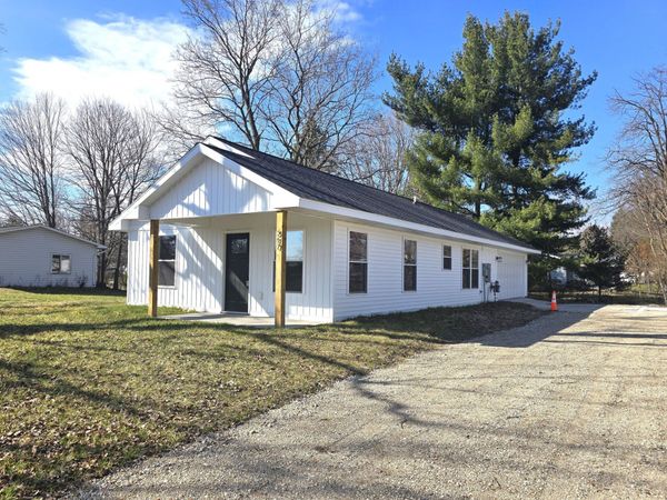 517 E State Road, Hastings, MI 49058
