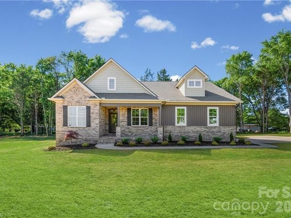 109 Frost Road, Advance, NC 27006