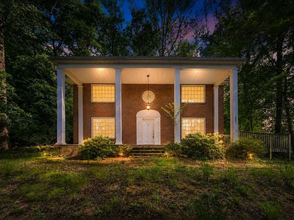 1009 Hardy RD , Vinton, VA 24179