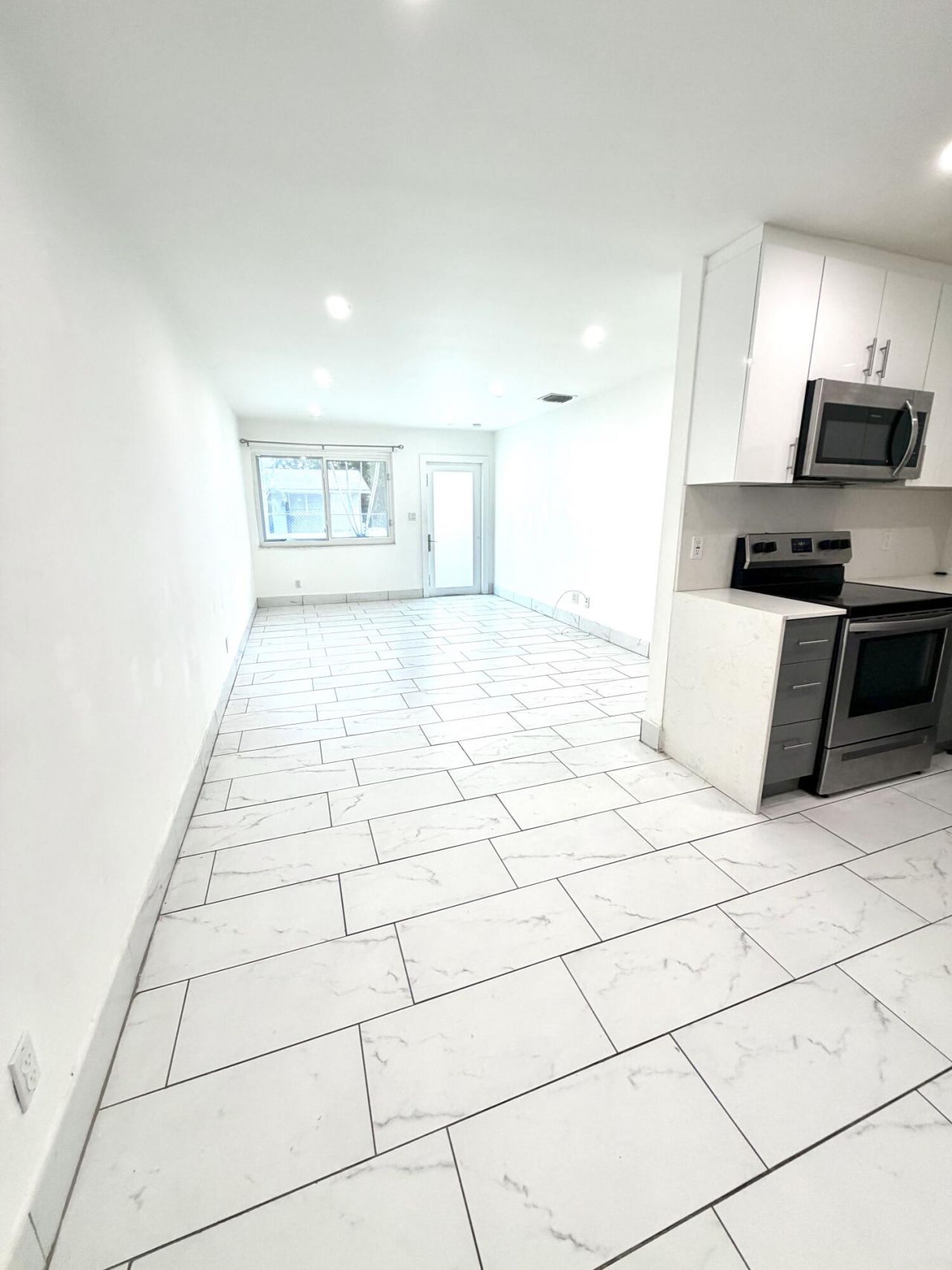 4665 SW 33rd Avenue, Fort Lauderdale, FL 33312 Photo