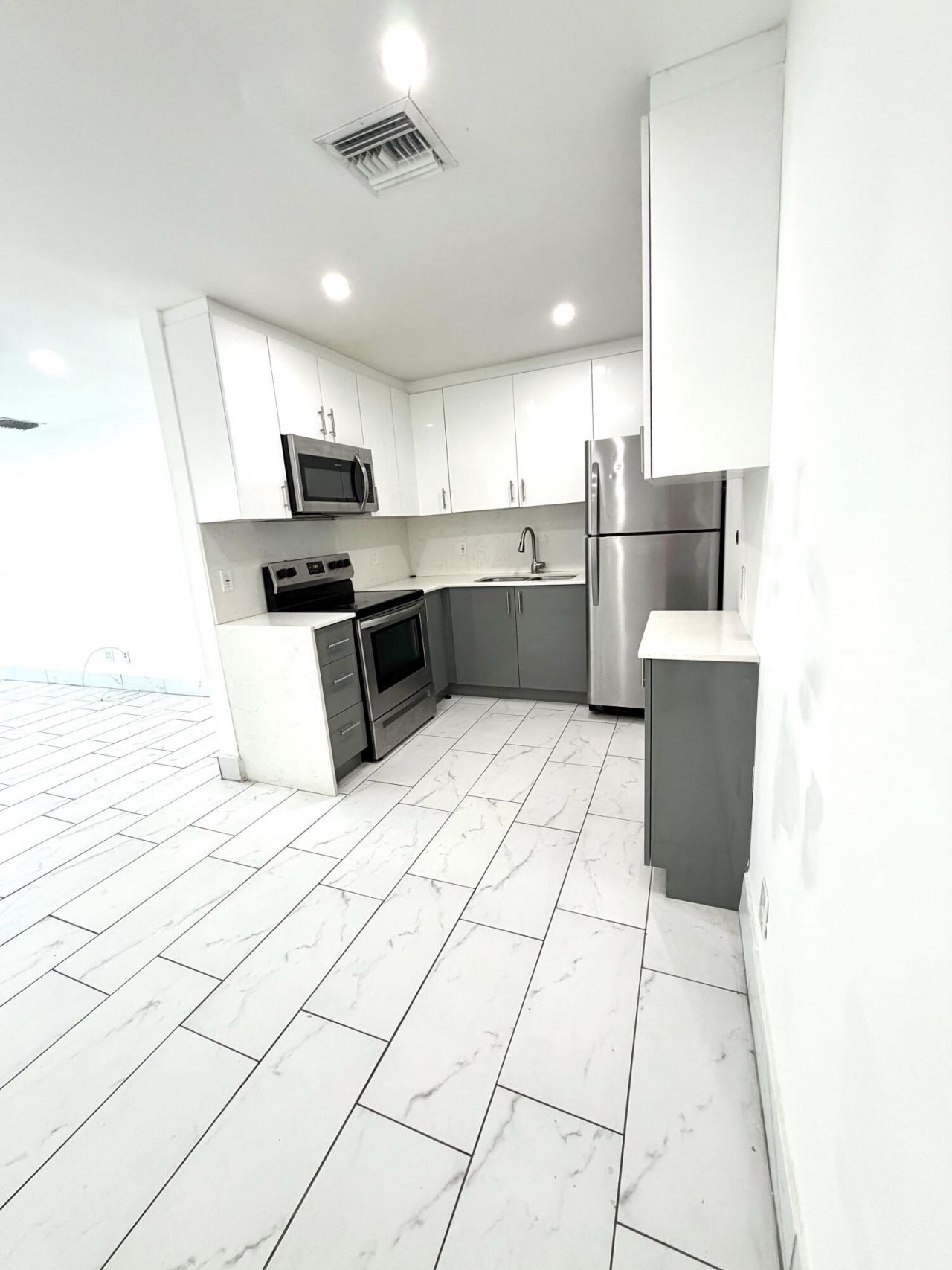 4665 SW 33rd Avenue, Fort Lauderdale, FL 33312 Photo