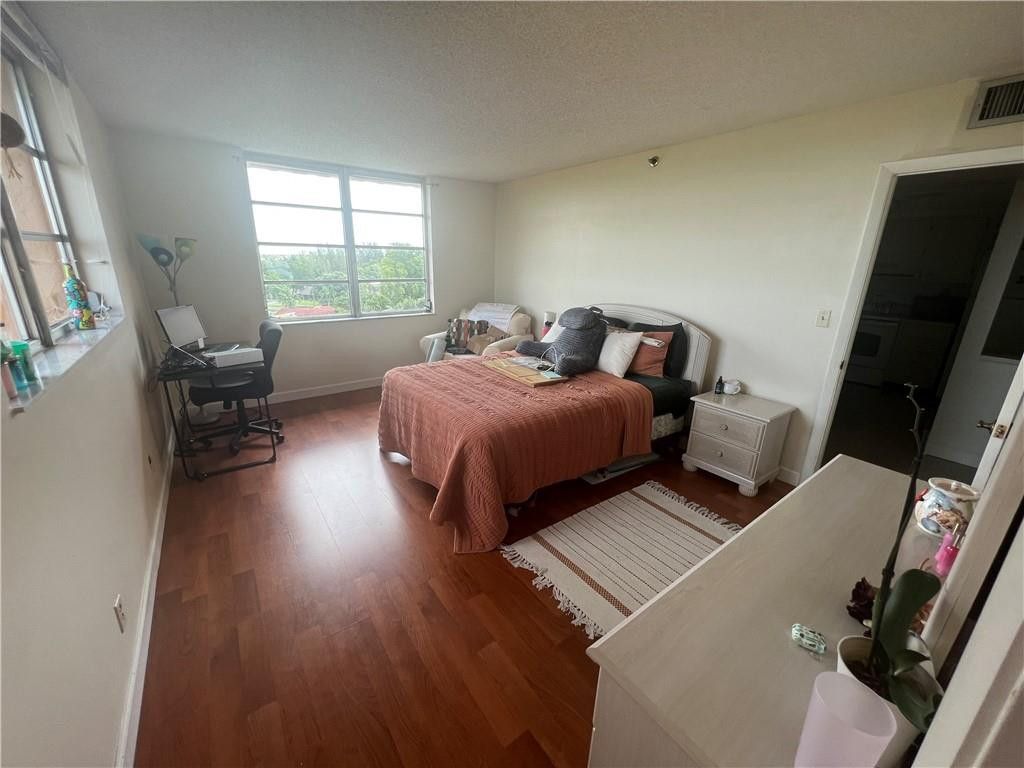 3001 W Rolling Hills Circle, Unit 710, Davie, FL 33328 Photo