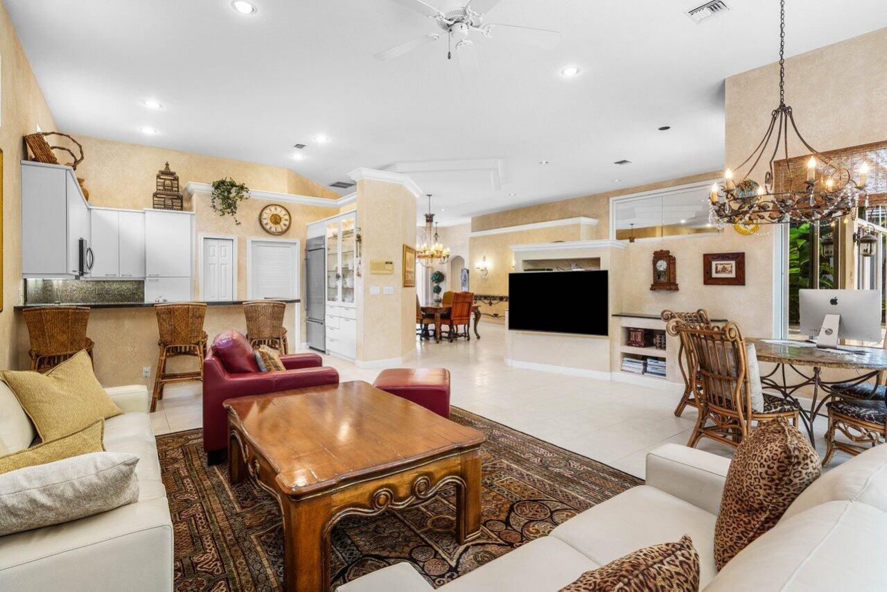 6263 NW 43rd Terrace, Boca Raton, FL 33496 Photo