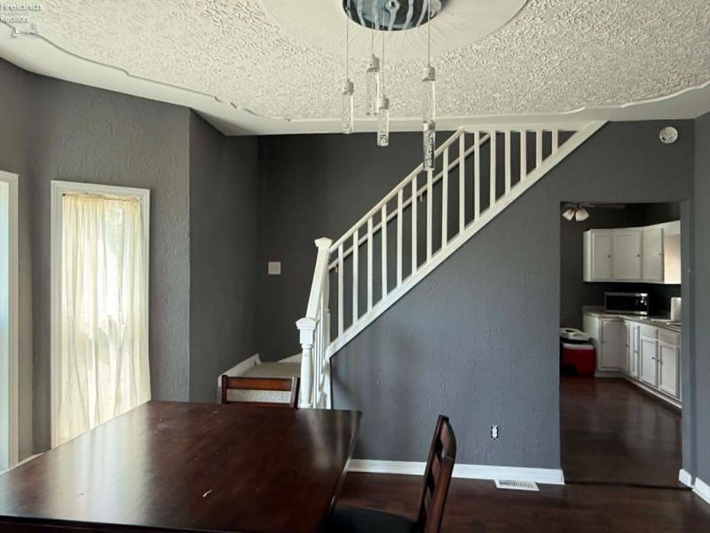 2 Andress Court, Lorain, OH 44052 Photo 5