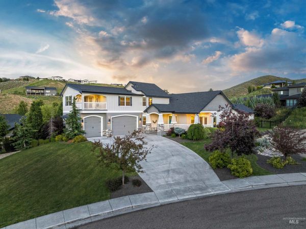 2177 W Winter Camp Dr, Boise, ID 83703