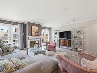 4017 Buena Vista Street , Unit 104, Dallas, TX 75204
