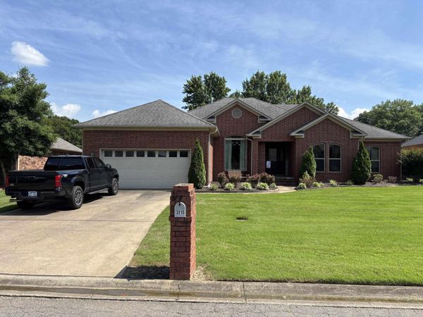 3715 McConnell Drive, Conway, AR 72034