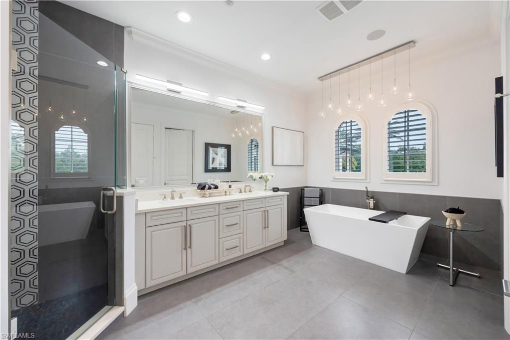 16653 Toscana Cir , Unit 704, Naples, FL 34110 Photo