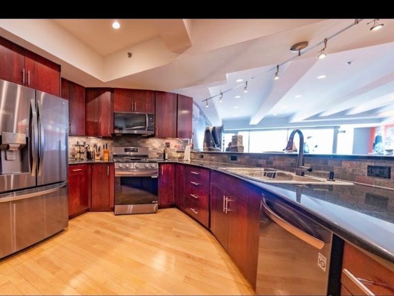 701 W Lakeside Avenue , Unit 503, Cleveland, OH 44113 Photo 6