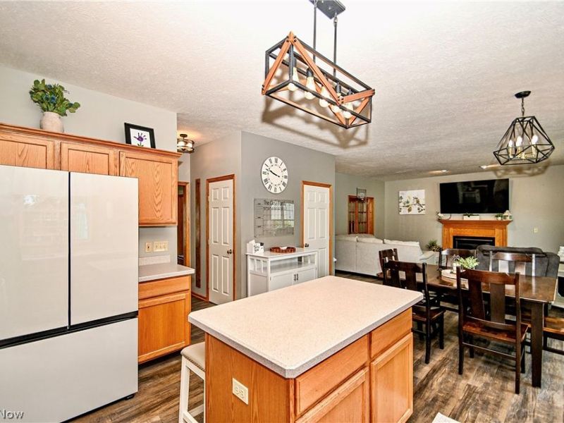 1295 Cheverton Avenue , Louisville, OH 44641 Photo 11