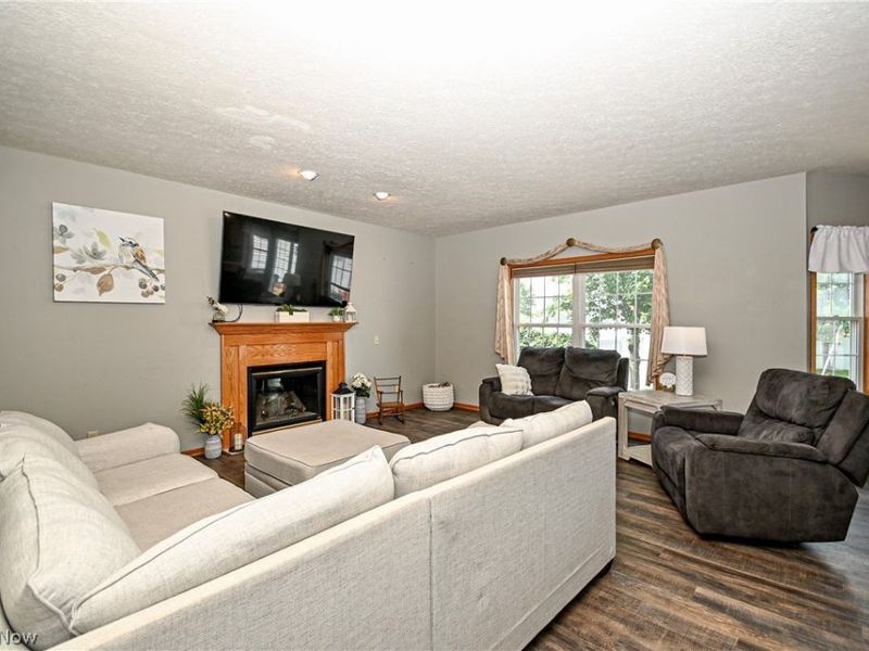 1295 Cheverton Avenue , Louisville, OH 44641 Photo 15