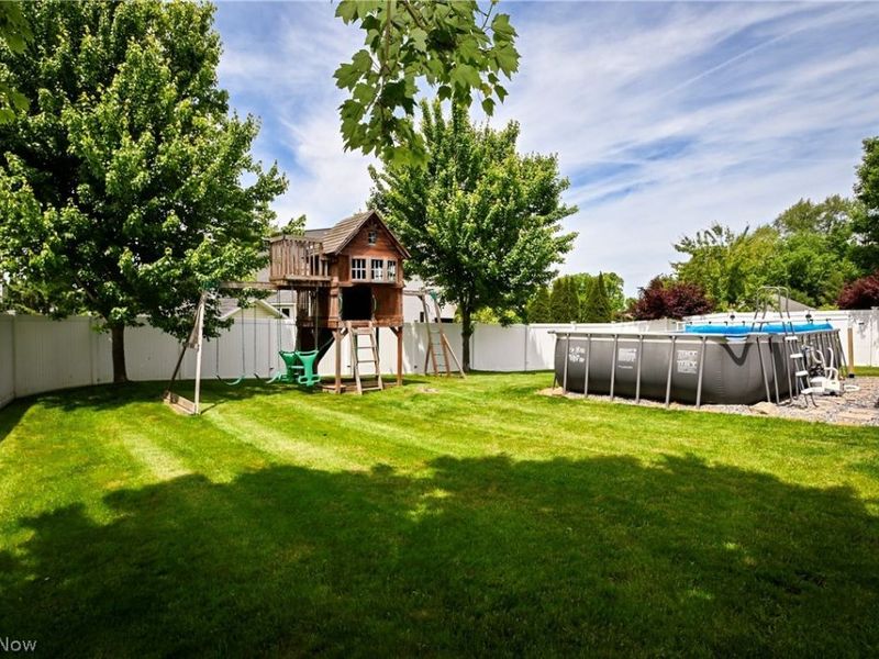 1295 Cheverton Avenue, Louisville, OH 44641 Photo 44