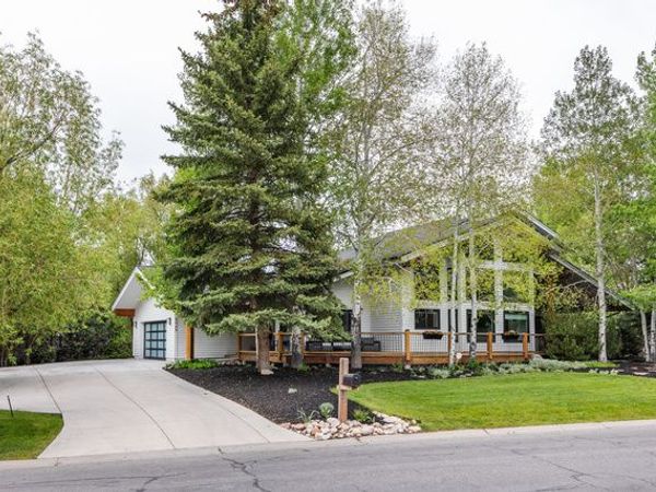 5064 E MEADOWS DR , Park City, UT 84098