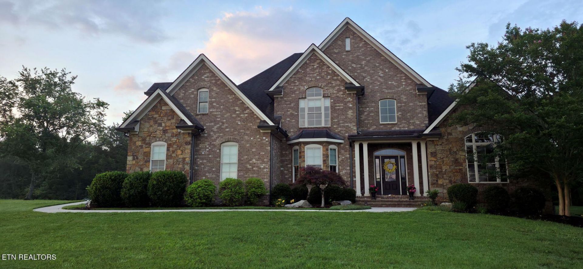 1040 Smith Valley Rd, Lenoir City, TN 37772 Main Photo
