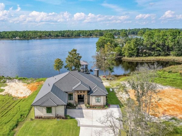 64 Lagrange Cove Circle, Freeport, FL 32439